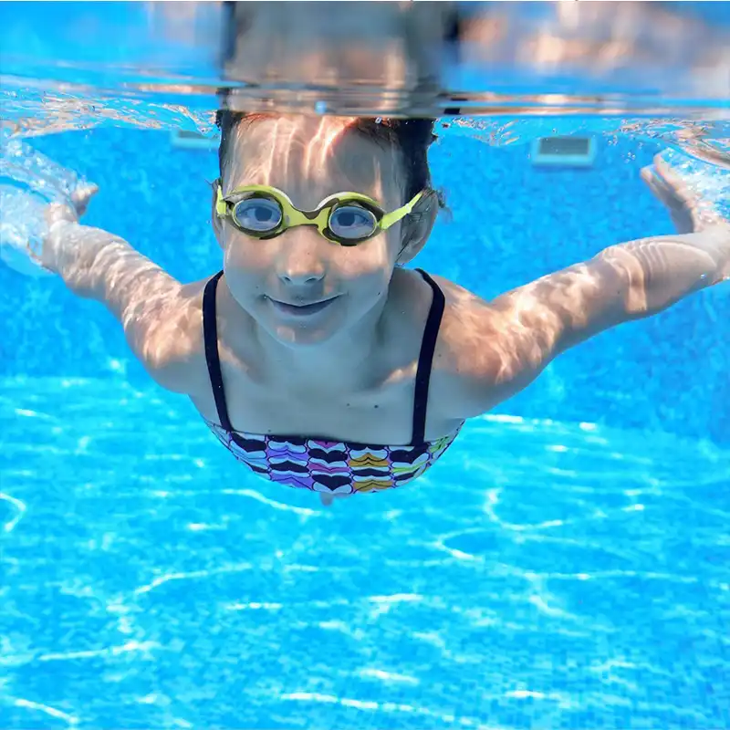 When to start baby swimming lessons