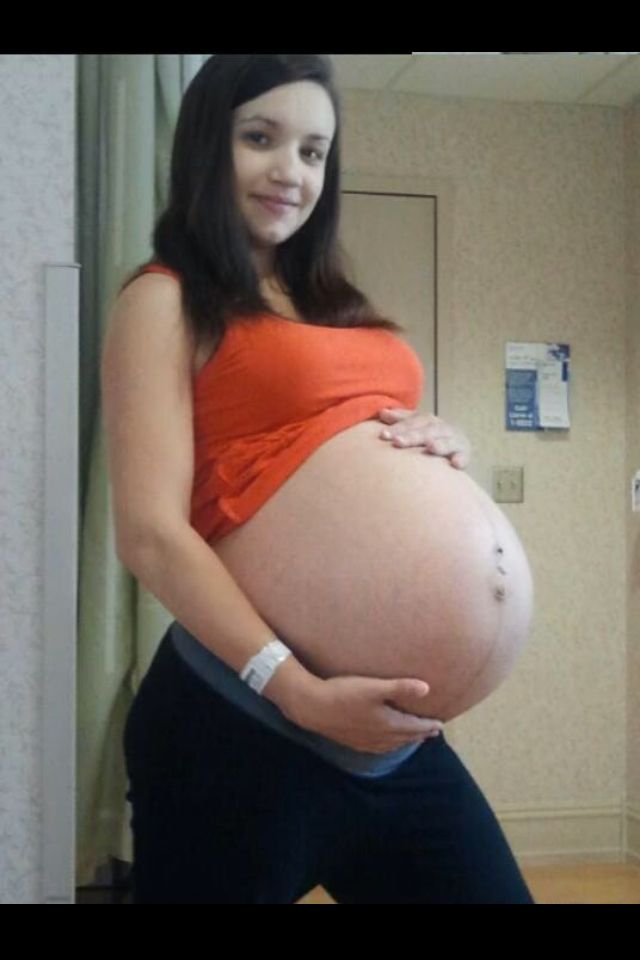 34 weeks pregnant with triplets