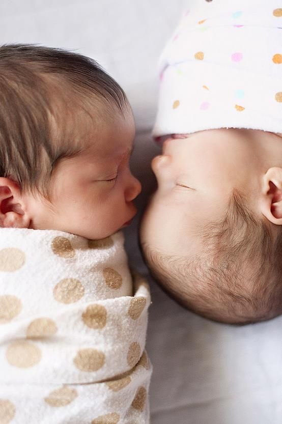 How much should newborns gain