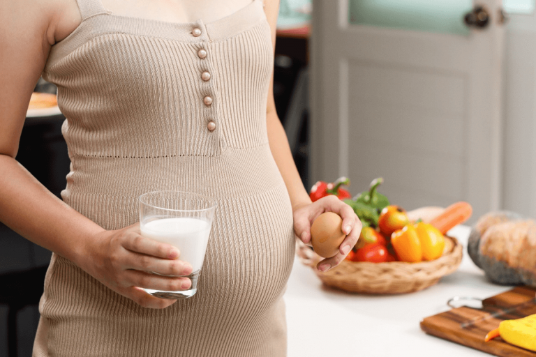 Expressing milk during pregnancy