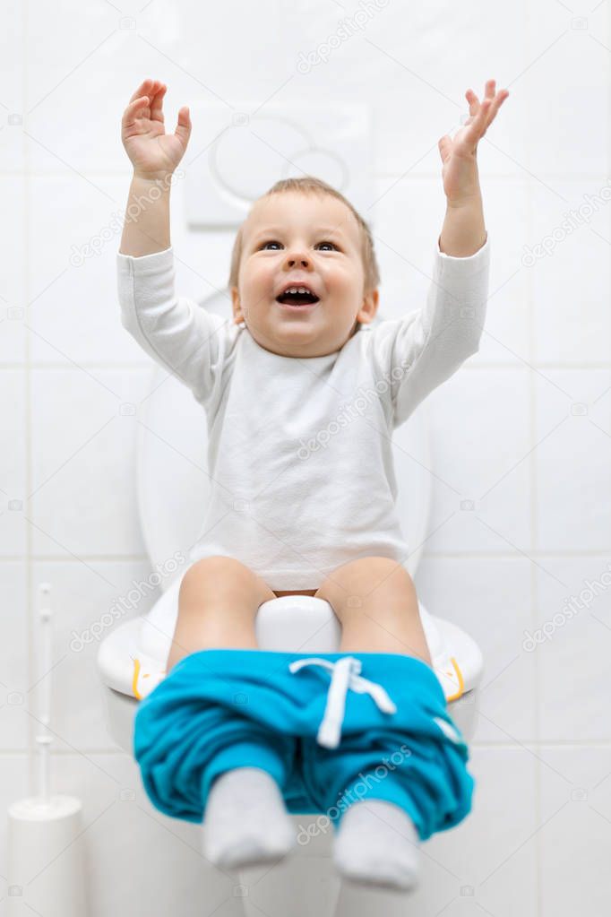 How old should you start potty training a child