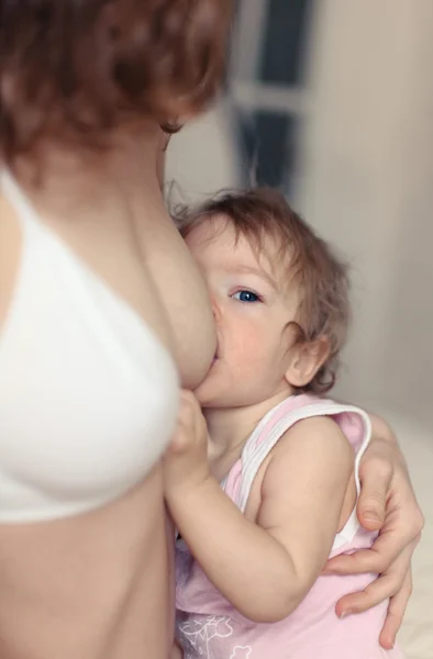What do breastfeeding nipples look like