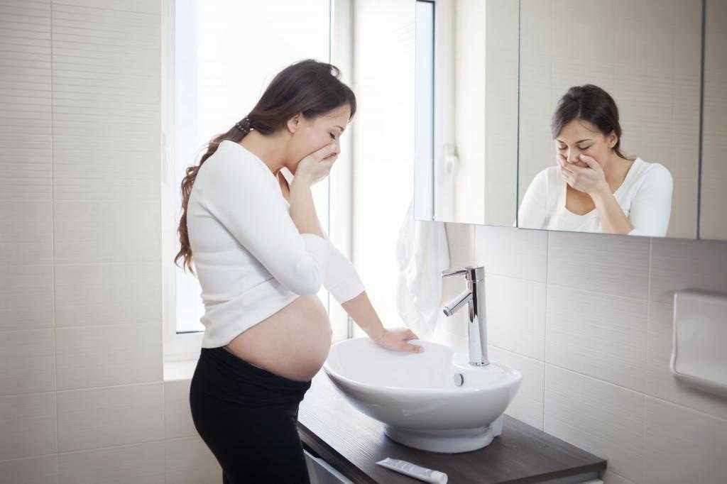 Diarrhea and heartburn in early pregnancy